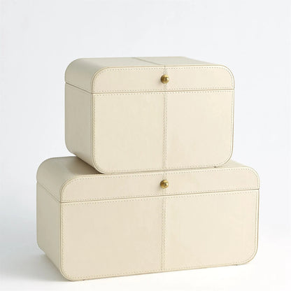 Curved Small Corner Box by Global Views in ivory. Made from unique in a transitional style.