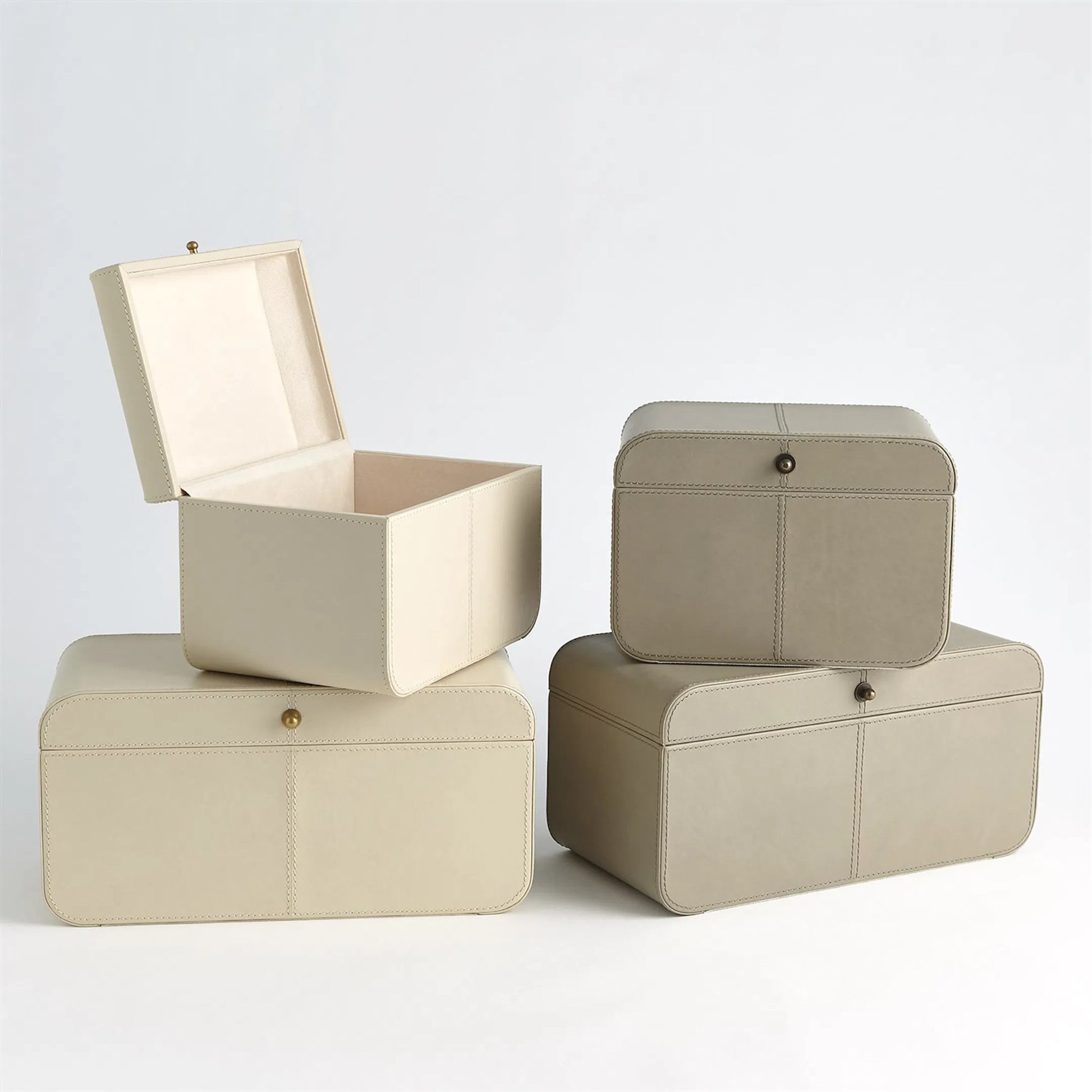 Curved Small Corner Box by Global Views in ivory. Made from unique in a transitional style.