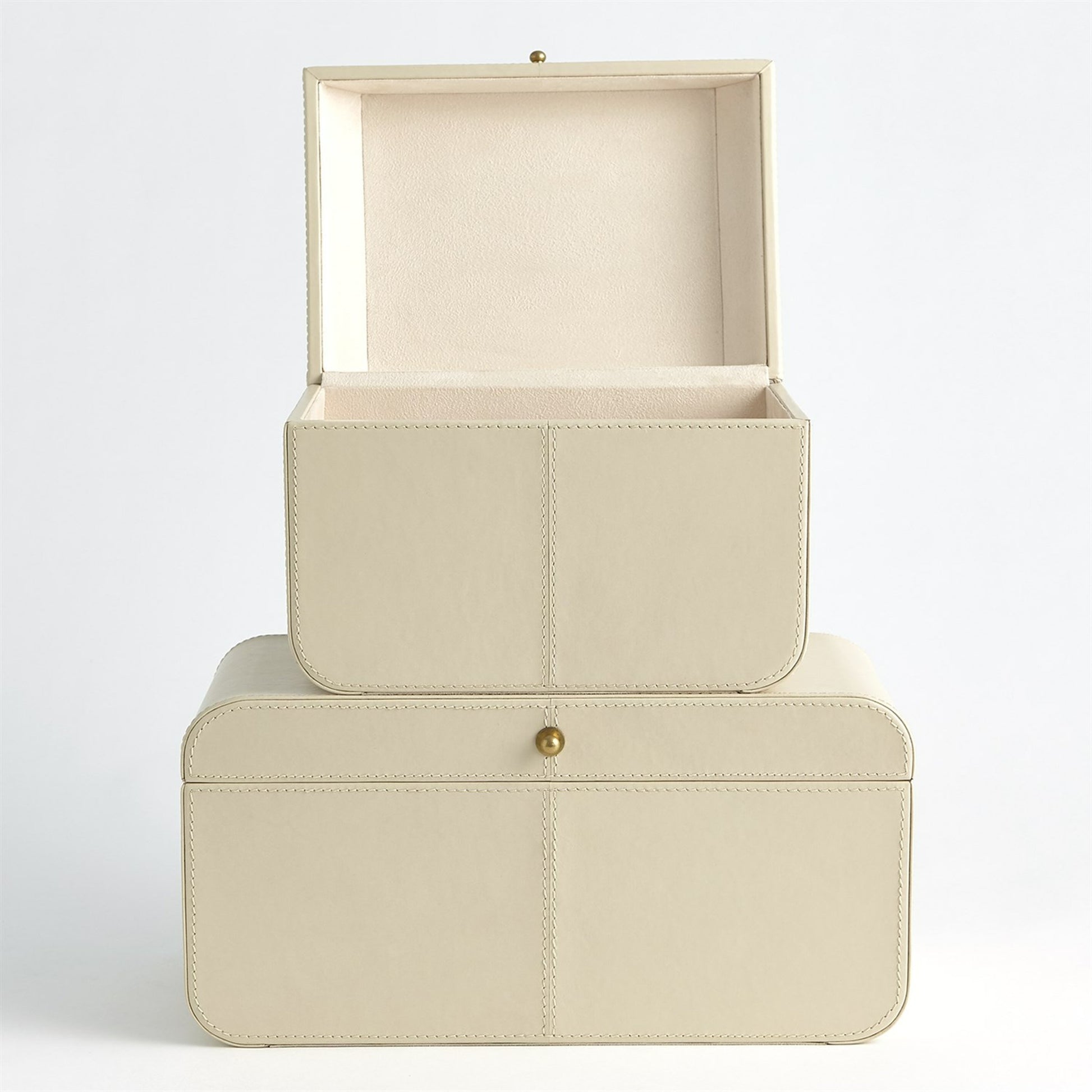 Curved Corner Box by Global Views. Made from mdf, leather, polysuede lining in a eclectic & global style.