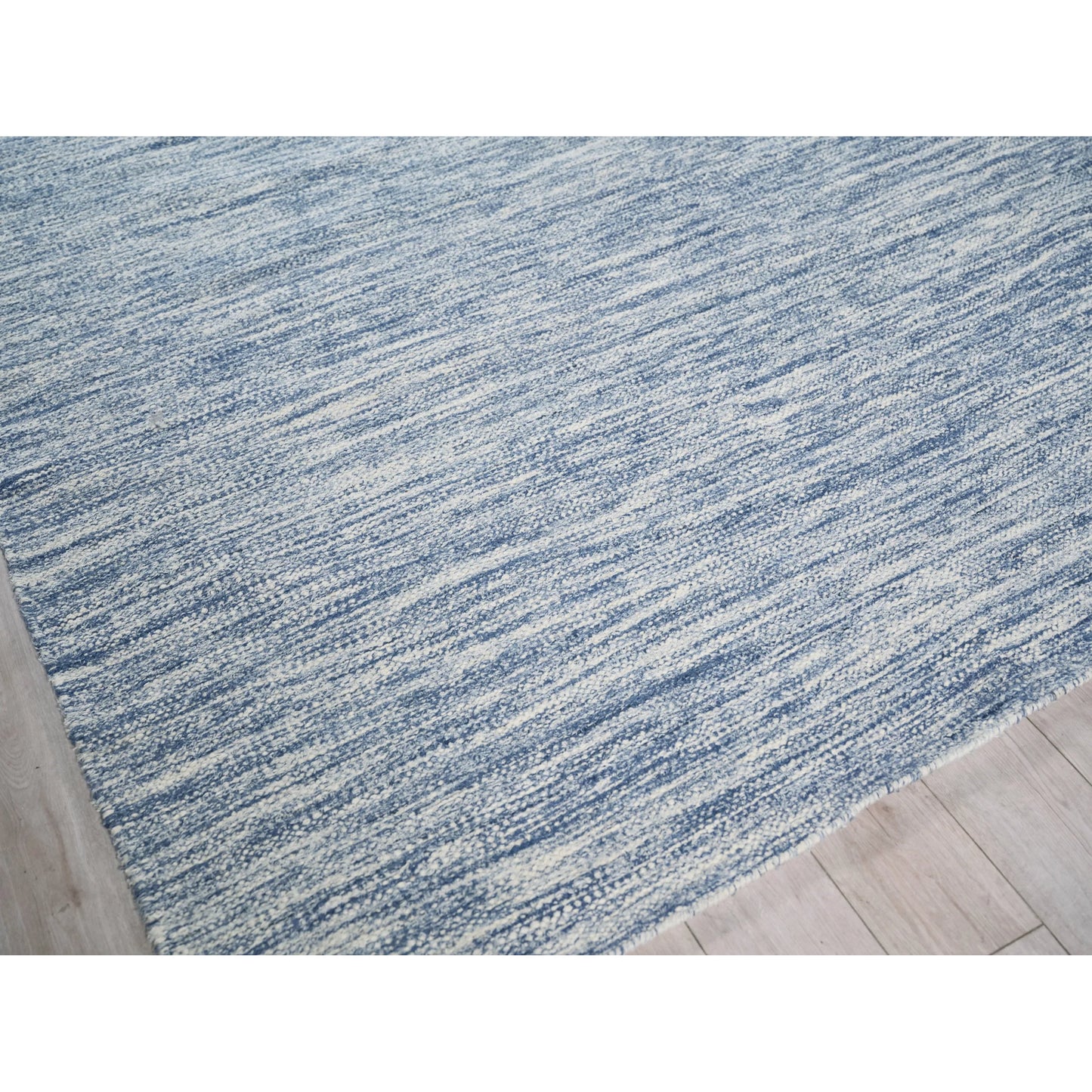 002 SI-2543038,SI-2543039 | Additional Silo | Tranquility 4951 Rug by Exquisite Rugs in blue. Made from wool, mohair in a unique style.