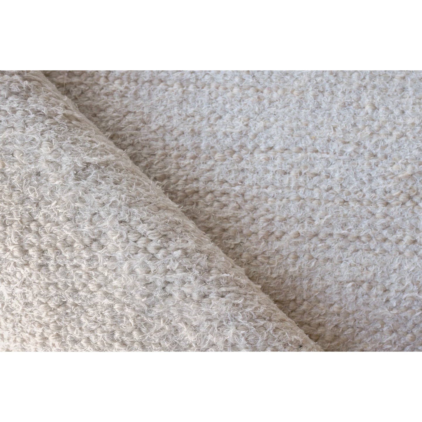 008 SI-2222200,SI-2222203,SI-2222204 | Closeup | Tranquility Rug by Exquisite Rugs. Made from wool, mohair in a unique style.