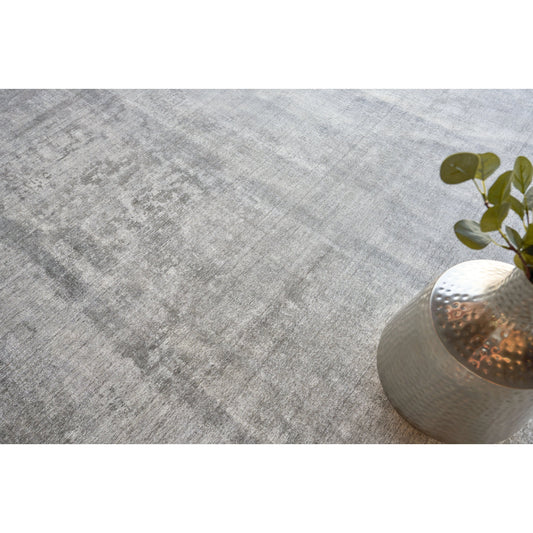 Stone Wash Gazni 4972 Rug by Exquisite Rugs in gray, taupe. Made from new zealand wool, bamboo silk in a unique style.