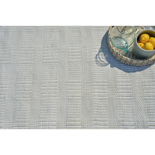 Naples 4982 Rug by Exquisite Rugs in light beige. Made from pet yarn in a unique style.