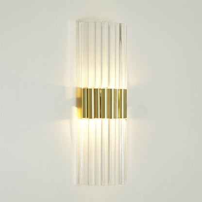 Acrylic Sconce by Global Views. Made from acrylic in a transitional style.