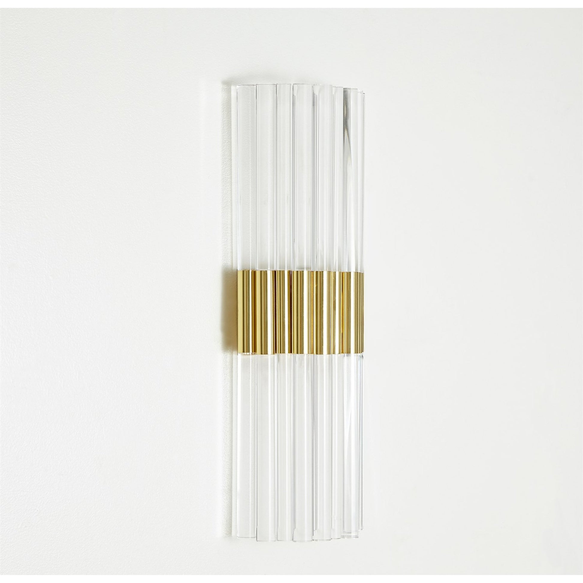 Acrylic Sconce by Global Views. Made from acrylic in a transitional style.