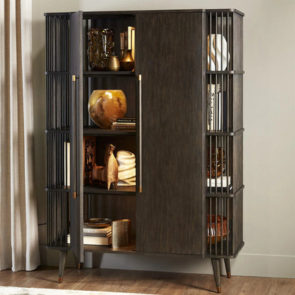 Rondelle Vase by Global Views. Made from art glass in a modern style.