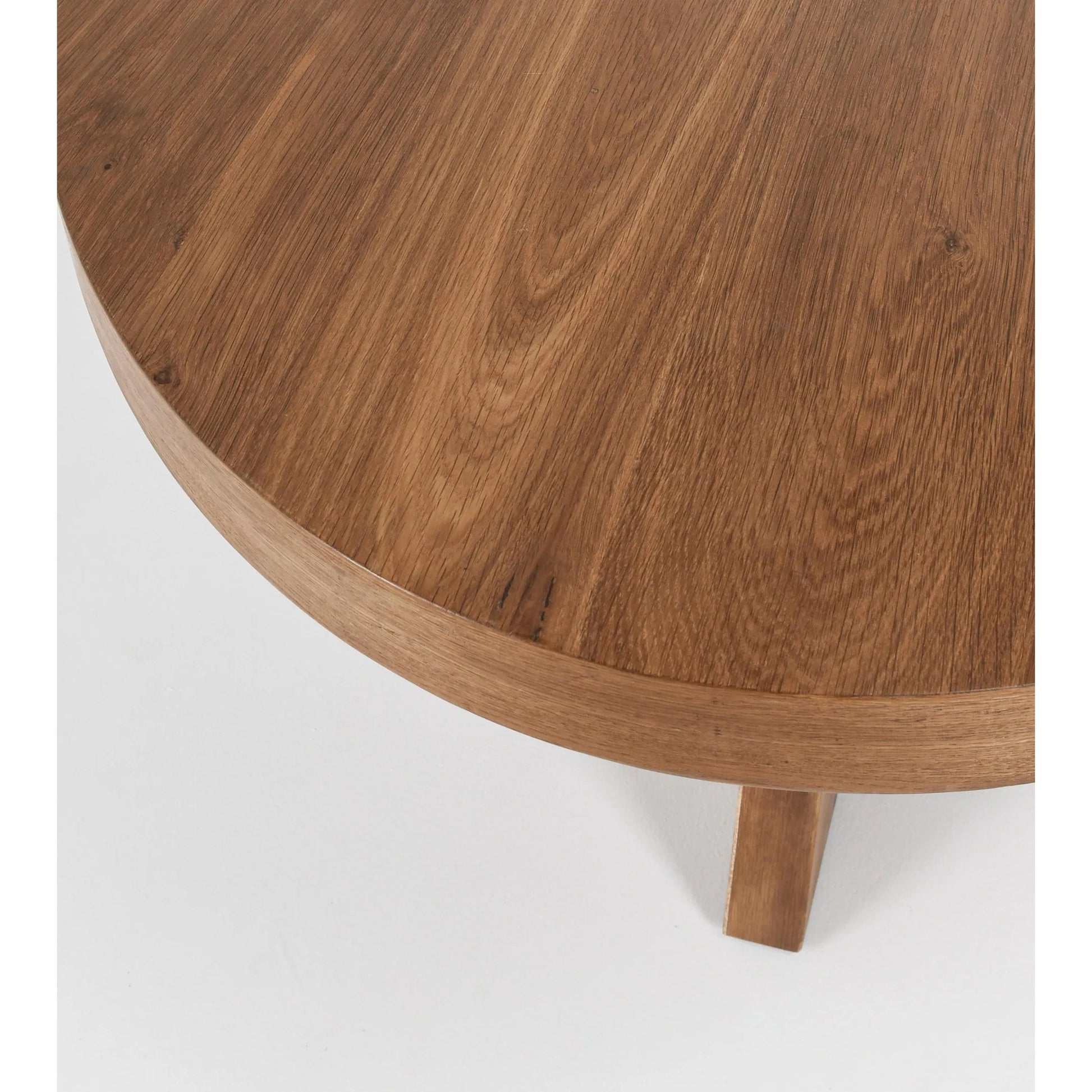 Santa Barbara Oval Wood Dining Table by Classic Home. Made from oak veneer, acacia wood, plywood in a unique style.