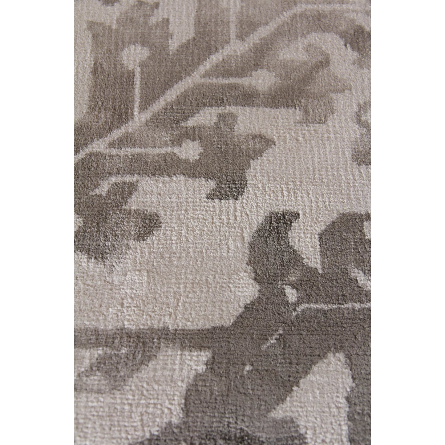 002 SI-2543065,SI-2543066 | Closeup | Carrera 5169 Rug by Exquisite Rugs in ash. Made from viscose in a unique style.