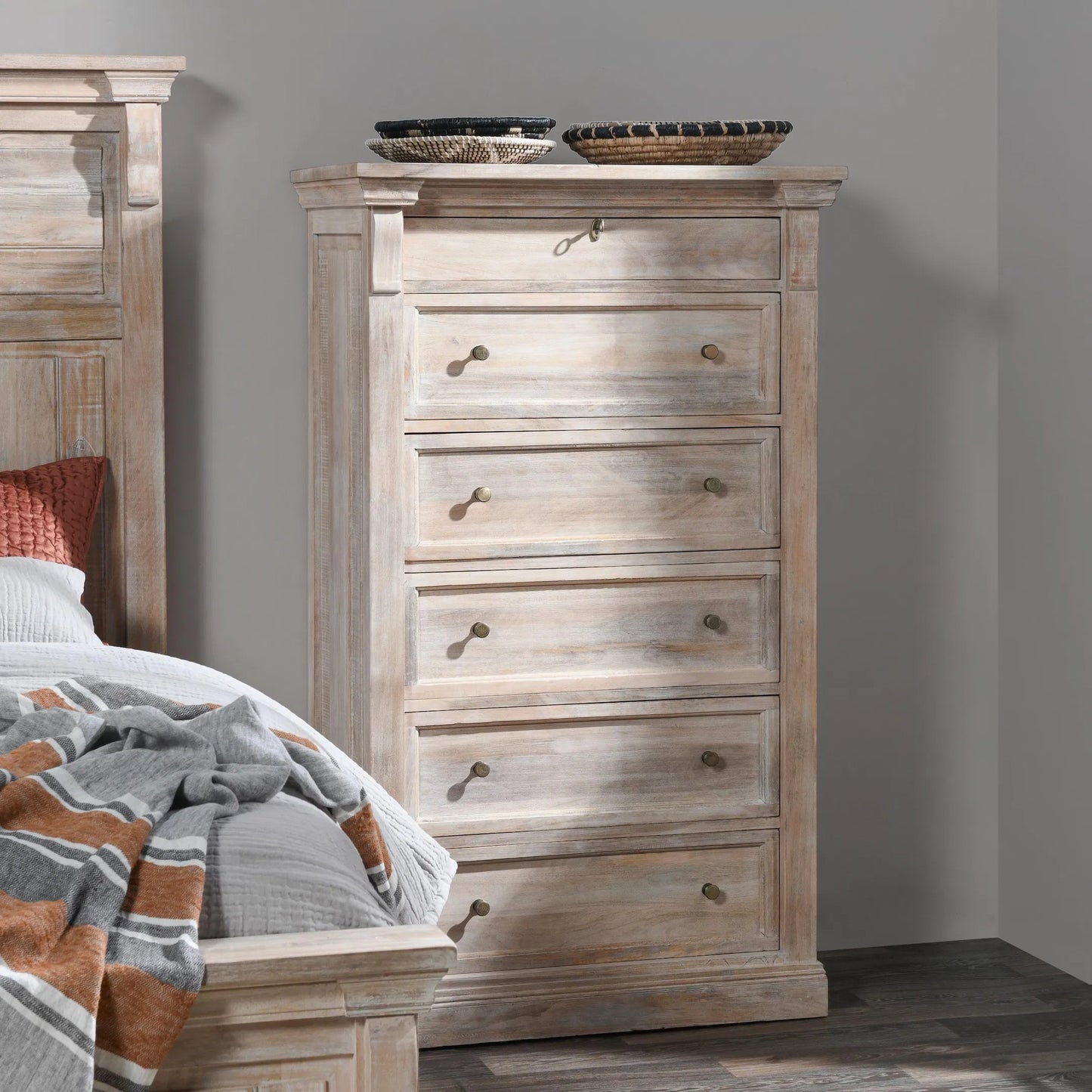 010 SI-2256328 | Lifestyle | Adelaide 6-Drawer Mango Wood Chest by Classic Home in white wash. Made from mango wood in a transitional style.