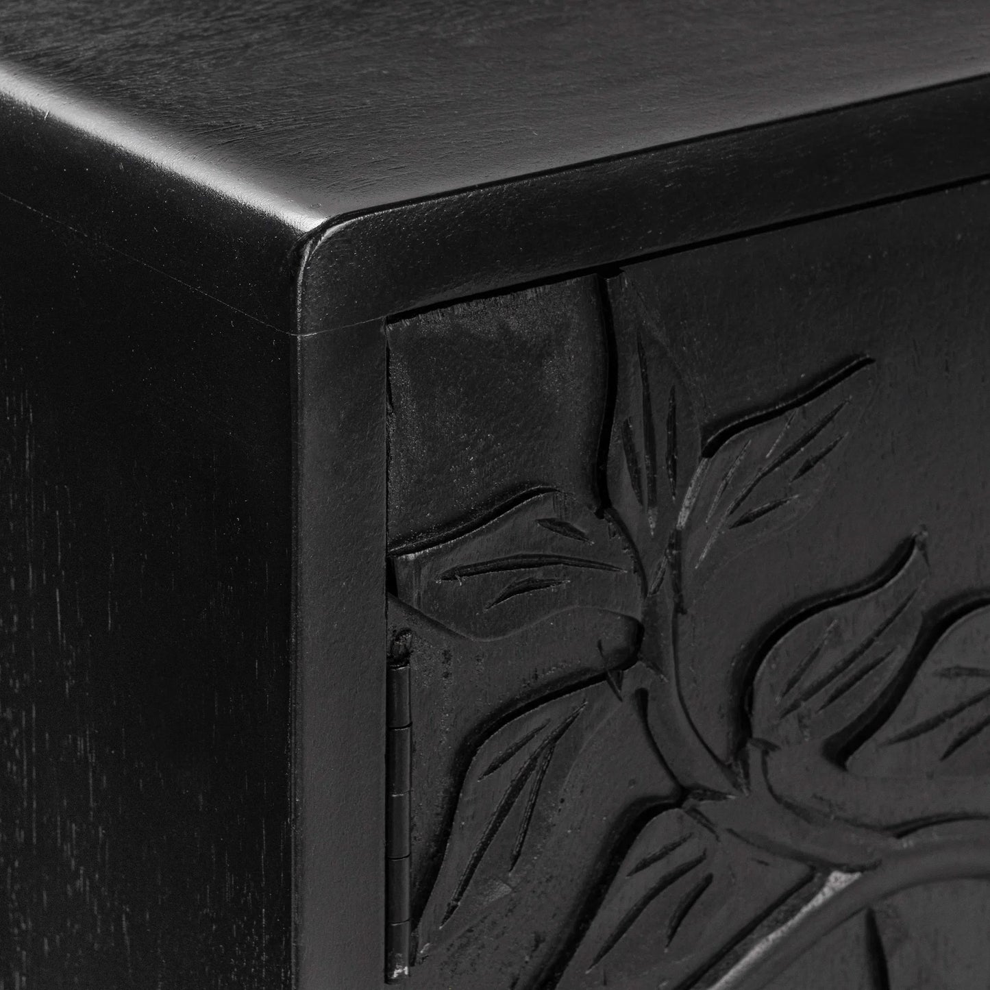 009 SI-2259104 | Closeup | Albero 4-Door Mango Wood Sideboard Buffet by Classic Home. Made from mango wood in a traditional style.