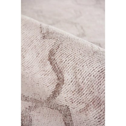 Samara 5221 Rug by Exquisite Rugs in beige. Made from bamboo silk in a unique style.