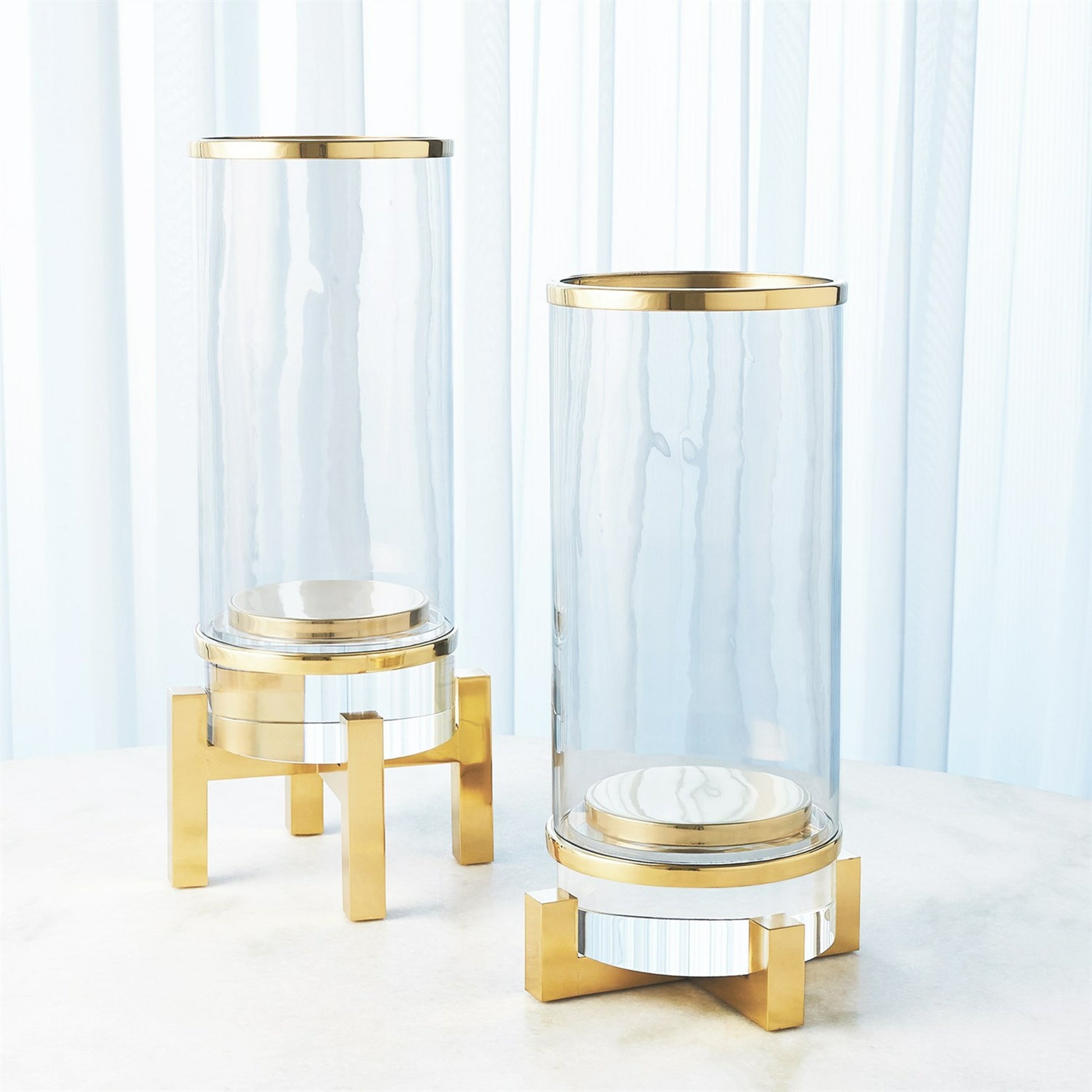 Cylinder Hurricane by Global Views in nickel. Made from brass, nickel, glass in a transitional style.