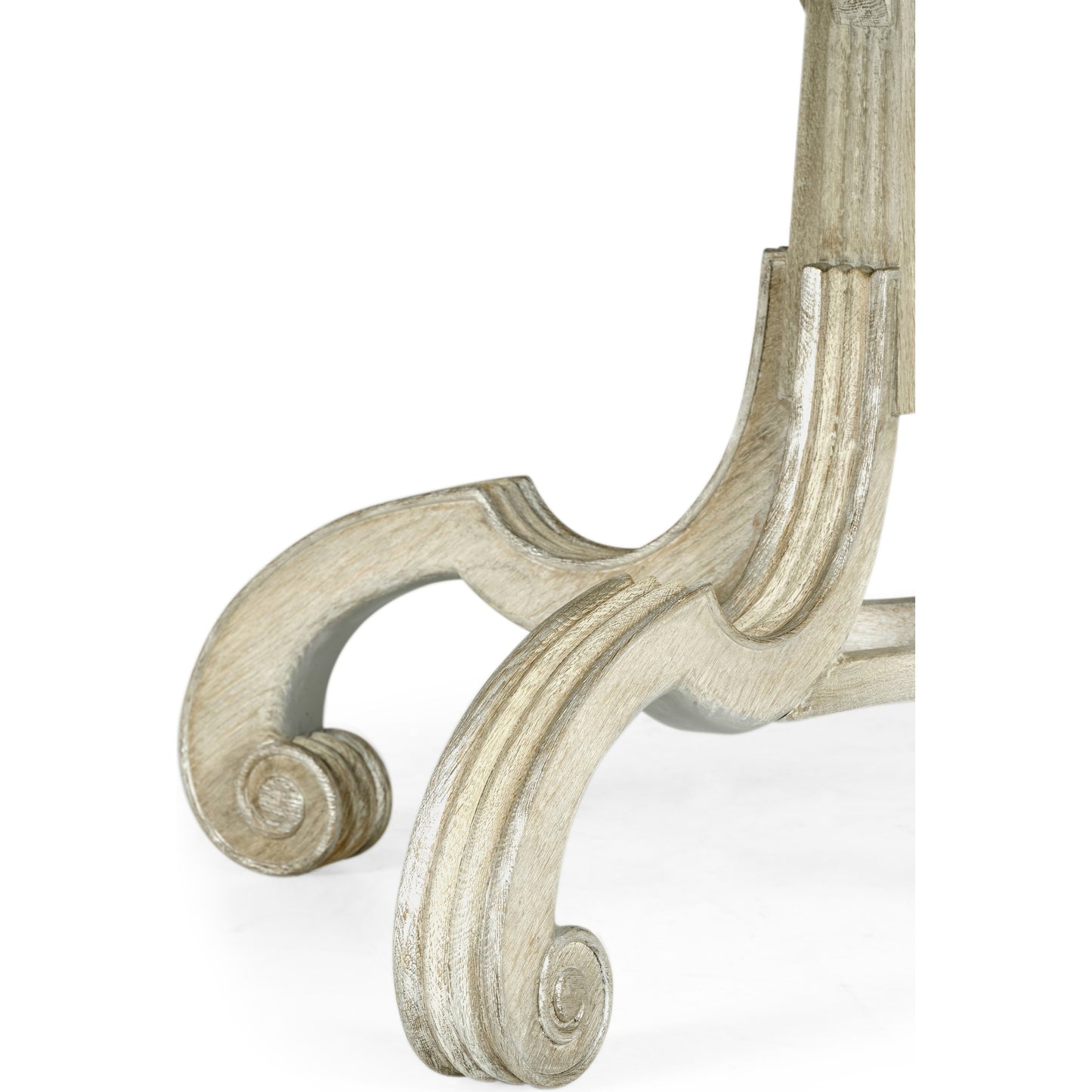 006 SR-846561 | Closeup | William Yeoward Lacock Table in Venetian White Oak by Jonathan Charles in white and venetian white oak. Made from oak in a cottage & farmhouse style.