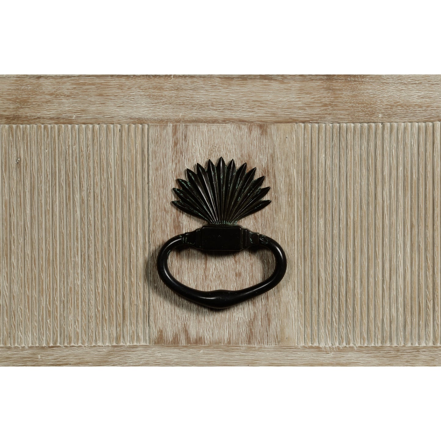 003 SR-846570 | Additional Silo | William Yeoward Bickerton 3 Drawer Dresser by Jonathan Charles in white and washed acacia. Made from acacia in a cottage & farmhouse style.