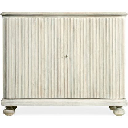 William Yeoward - Belleville Cabinet by Jonathan Charles in white and washed acacia. Made from acacia in a coastal style.