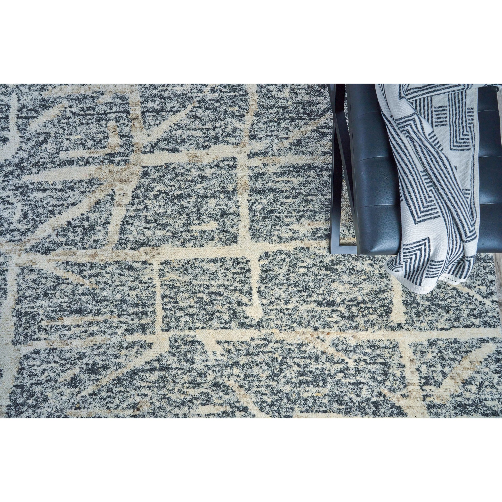 Tahoe 5314 Rug by Exquisite Rugs in gray, ivory. Made from wool in a unique style.