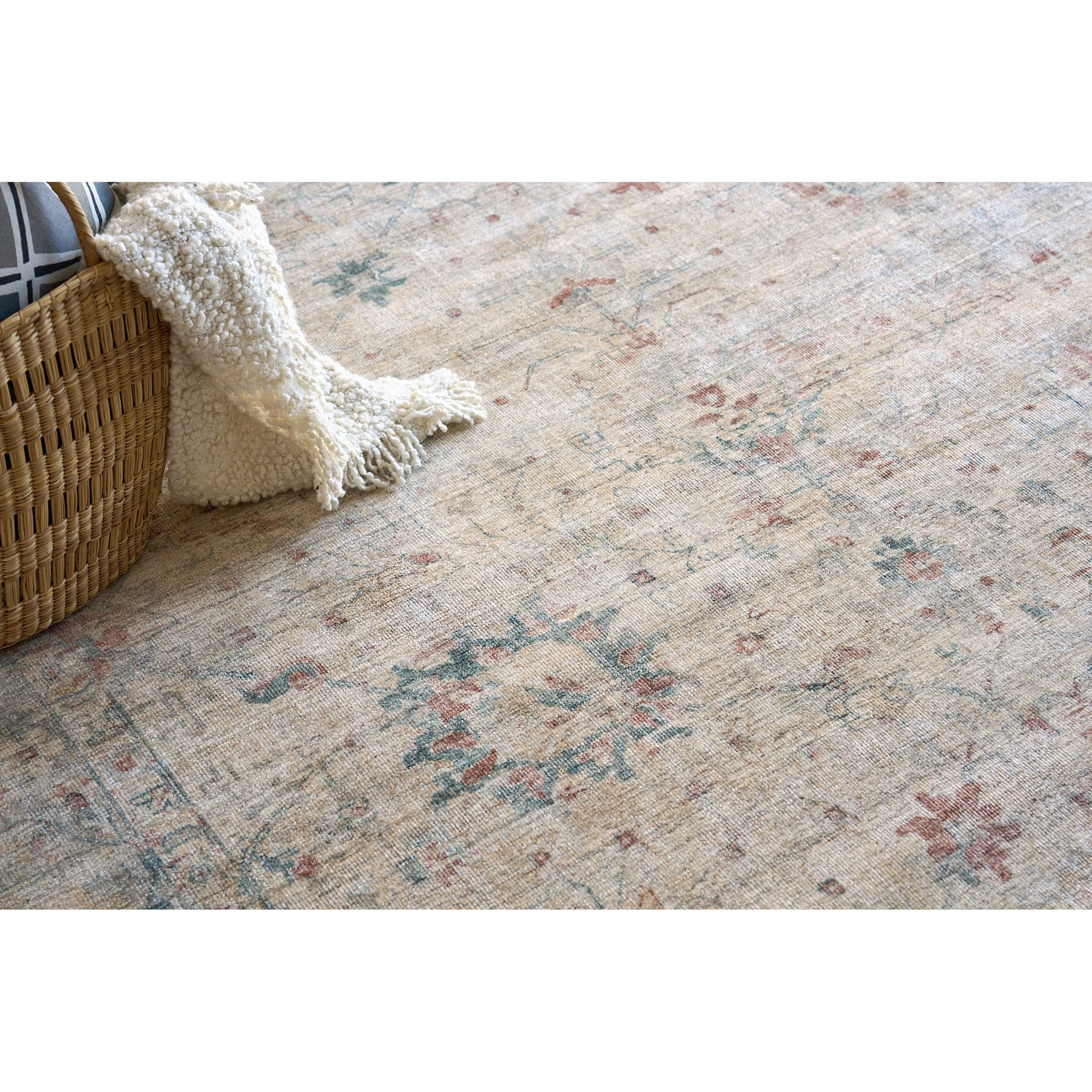 Kensington Rug by Exquisite Rugs. Made from wool, bamboo silk in a unique style.