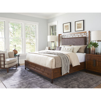 Paradise Point Bed by Tommy Bahama Home. Made from unique in a transitional style.