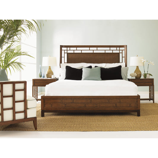 Paradise Point Bed by Tommy Bahama Home. Made from unique in a transitional style.