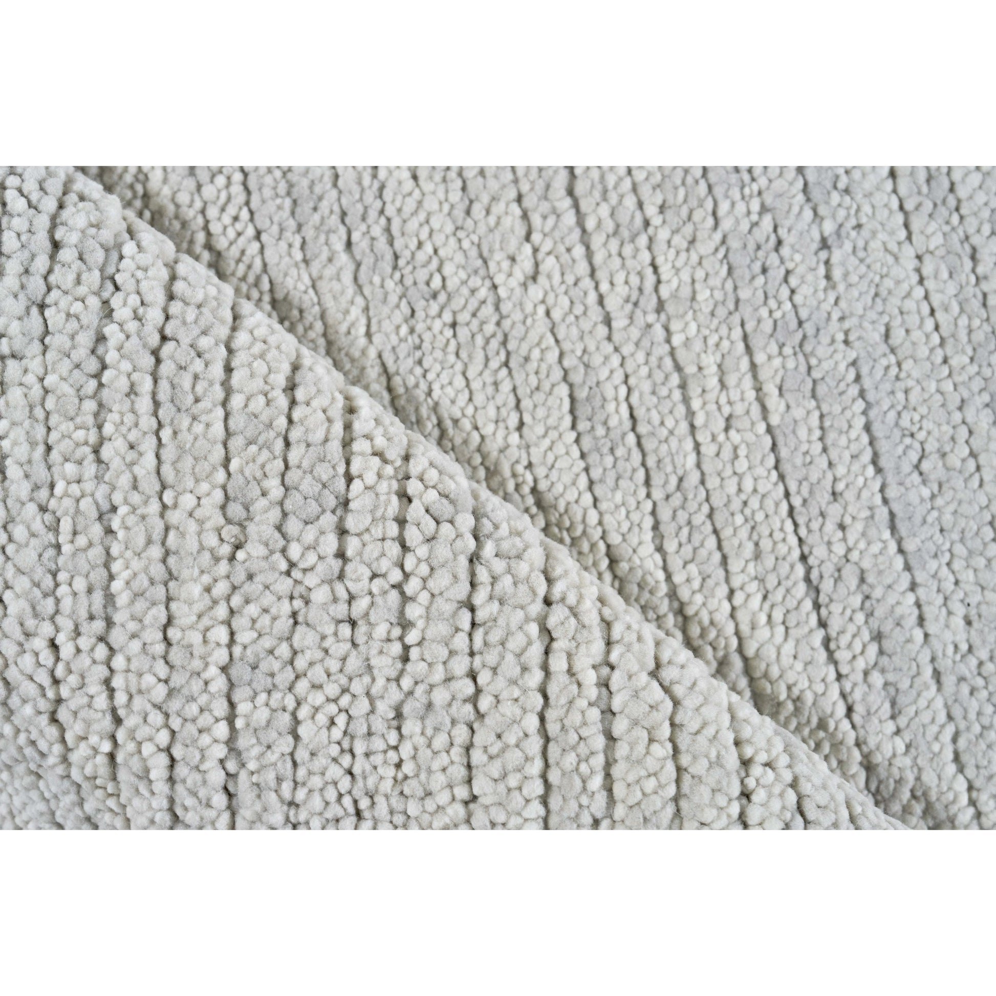 Urth Rug by Exquisite Rugs. Made from new zealand wool in a unique style.