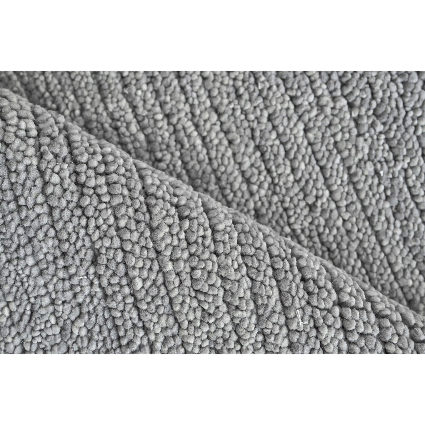 055 SI-2222299,SI-2293822 | Closeup | Urth Rug by Exquisite Rugs. Made from new zealand wool in a unique style.