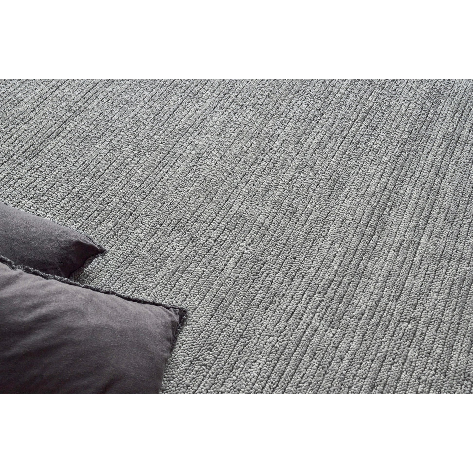 Urth Rug by Exquisite Rugs. Made from new zealand wool in a unique style.