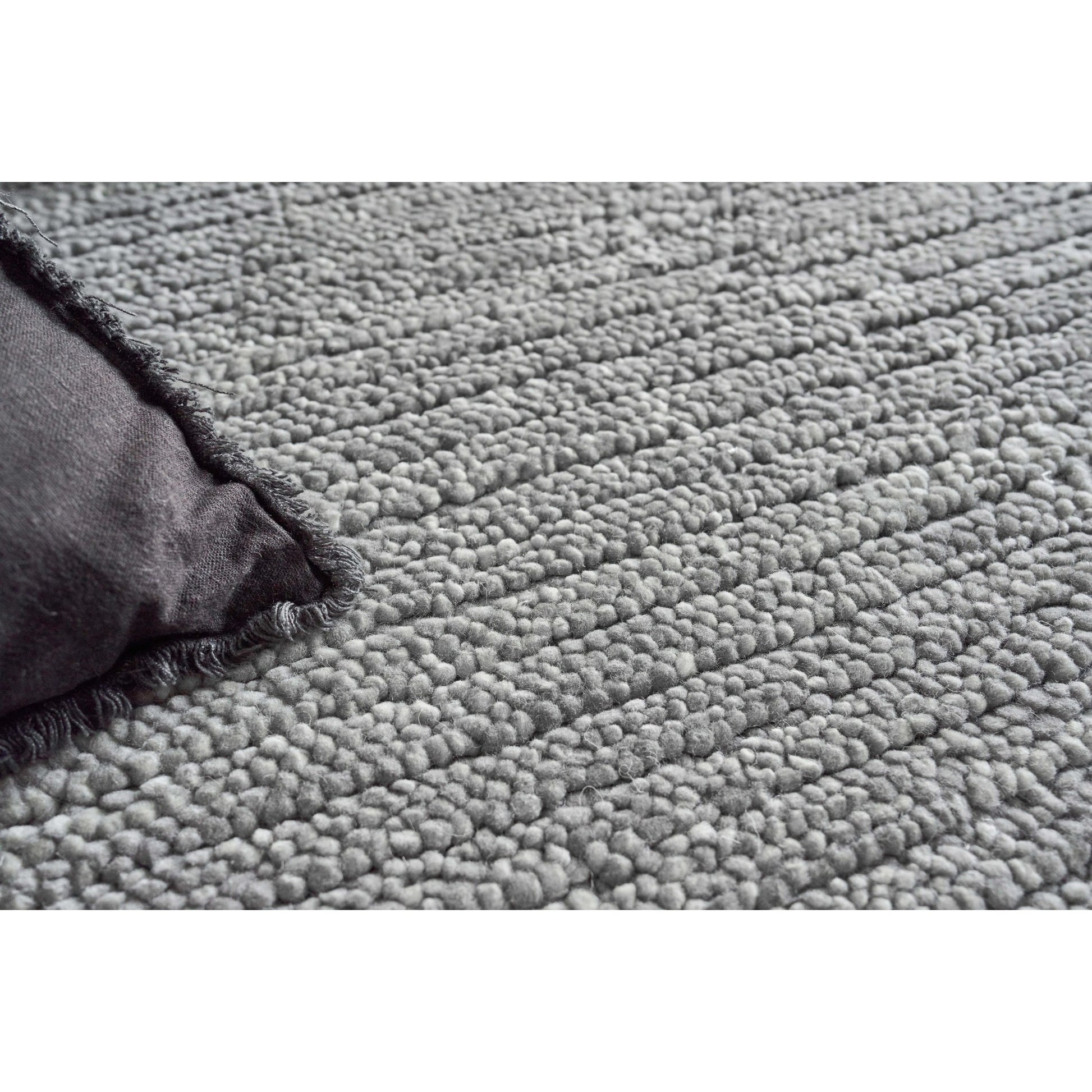 Urth Rug by Exquisite Rugs. Made from new zealand wool in a unique style.
