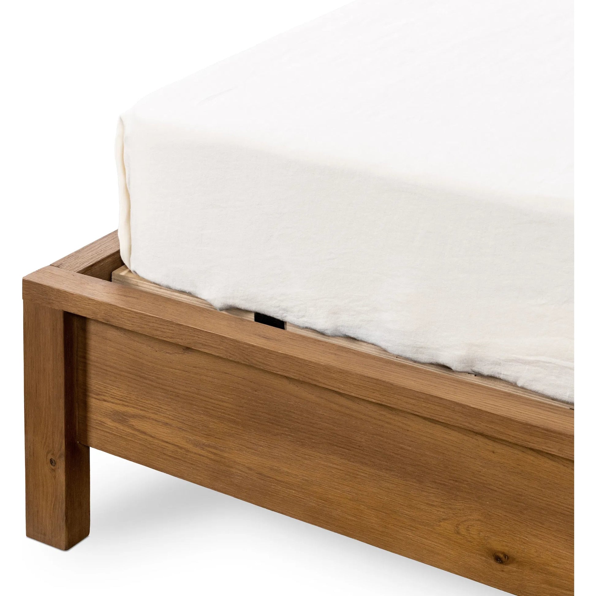 Santa Clara Platform Bed by Classic Home in toasted brown. Made from wood, oak veneer in a modern style.