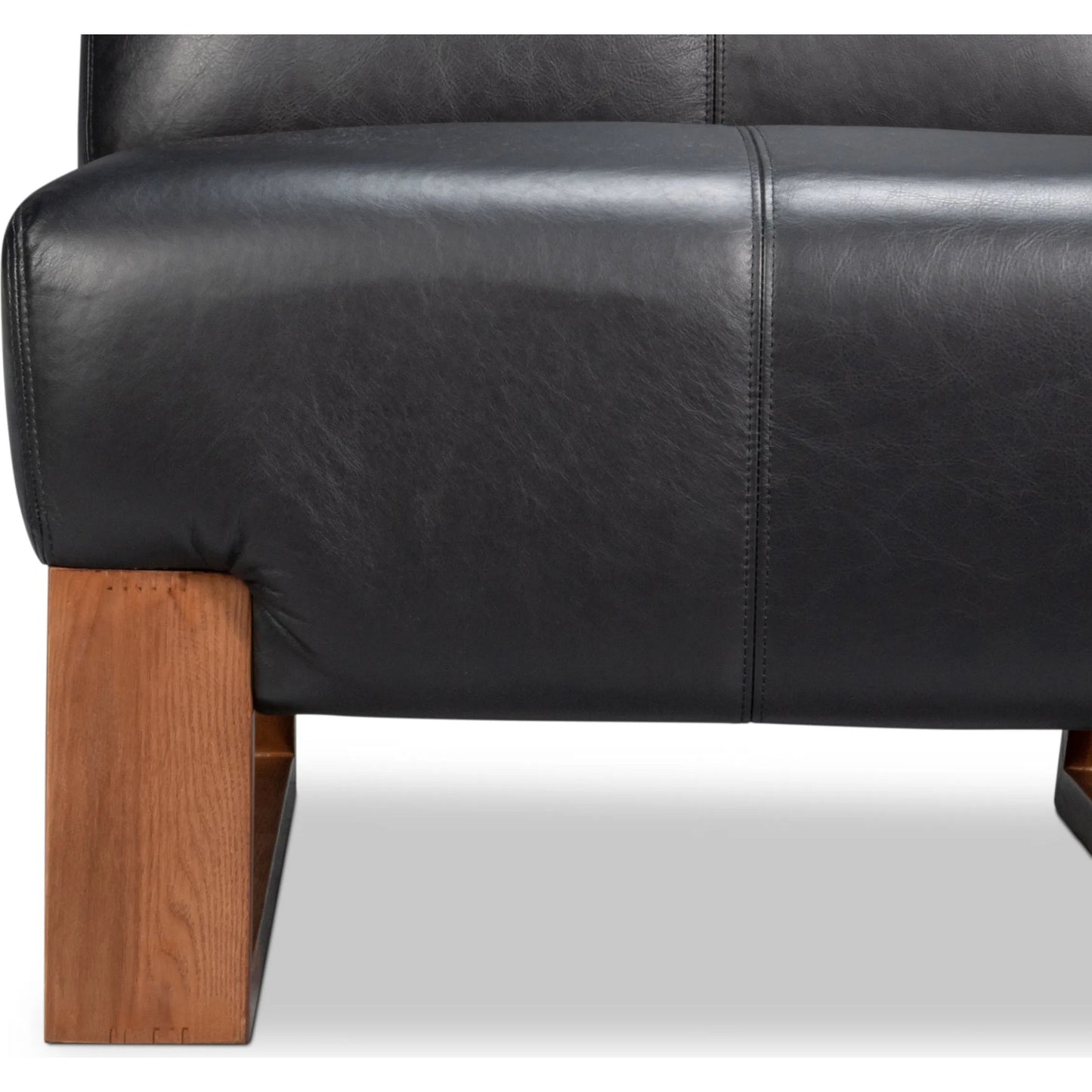 022 SI-2462104 | Closeup | Wylam Leather Chair by Sarreid Ltd. in onyx black. Made from unique in a traditional style.