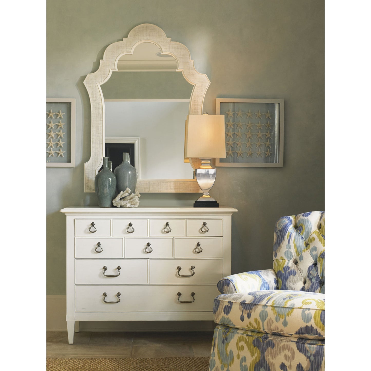 004 SR-836404 | Lifestyle | Sandys Mirror by Tommy Bahama Home. Made from unique in a transitional style.