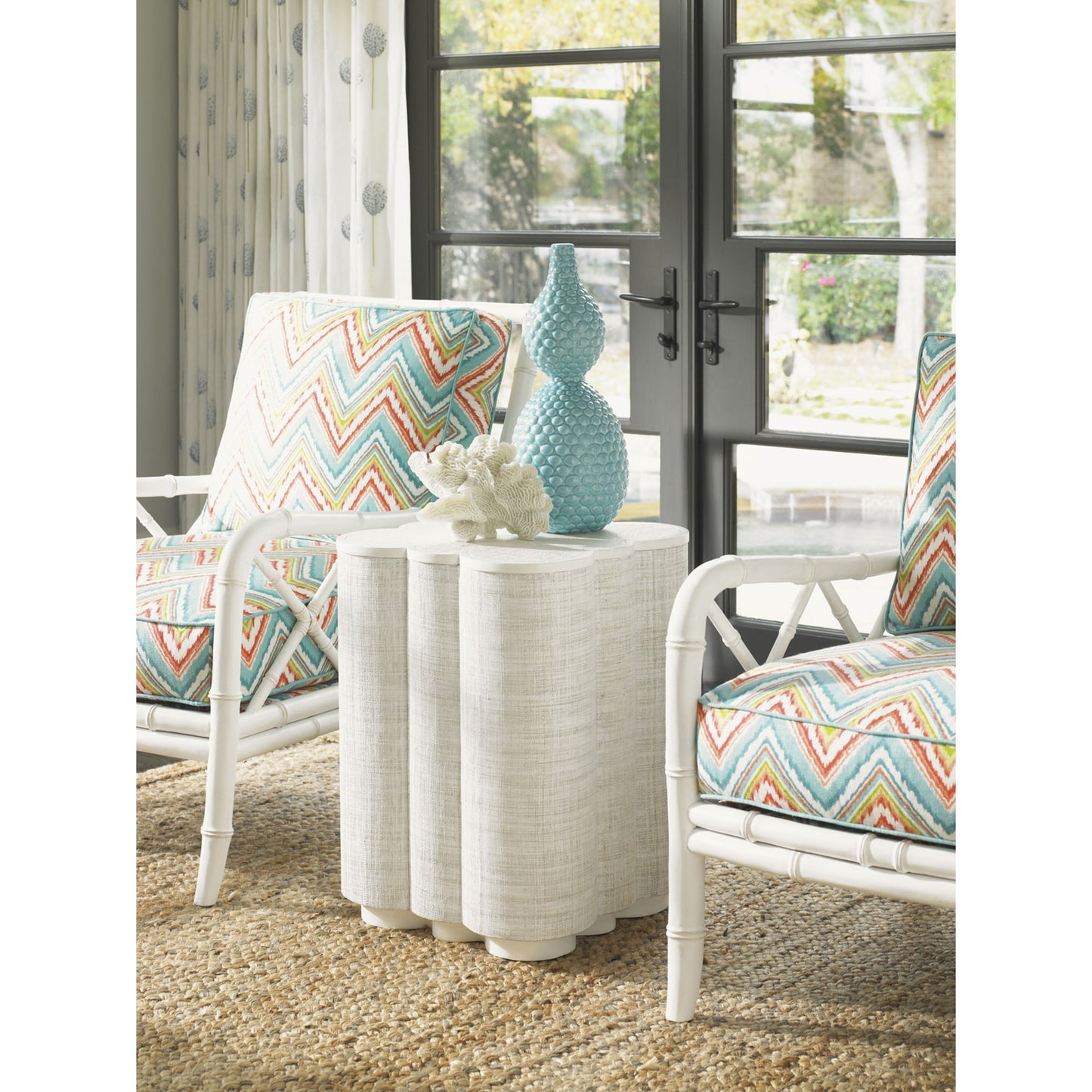 002 SR-836464 | Lifestyle | Spar Point Chairside Table by Tommy Bahama Home. Made from unique in a transitional style.