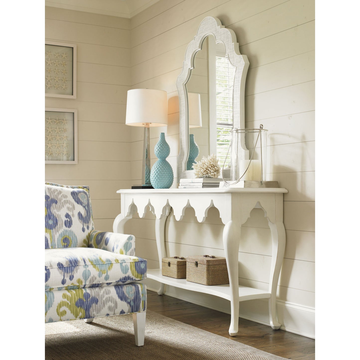 003 SR-836404 | Lifestyle | Sandys Mirror by Tommy Bahama Home. Made from unique in a transitional style.
