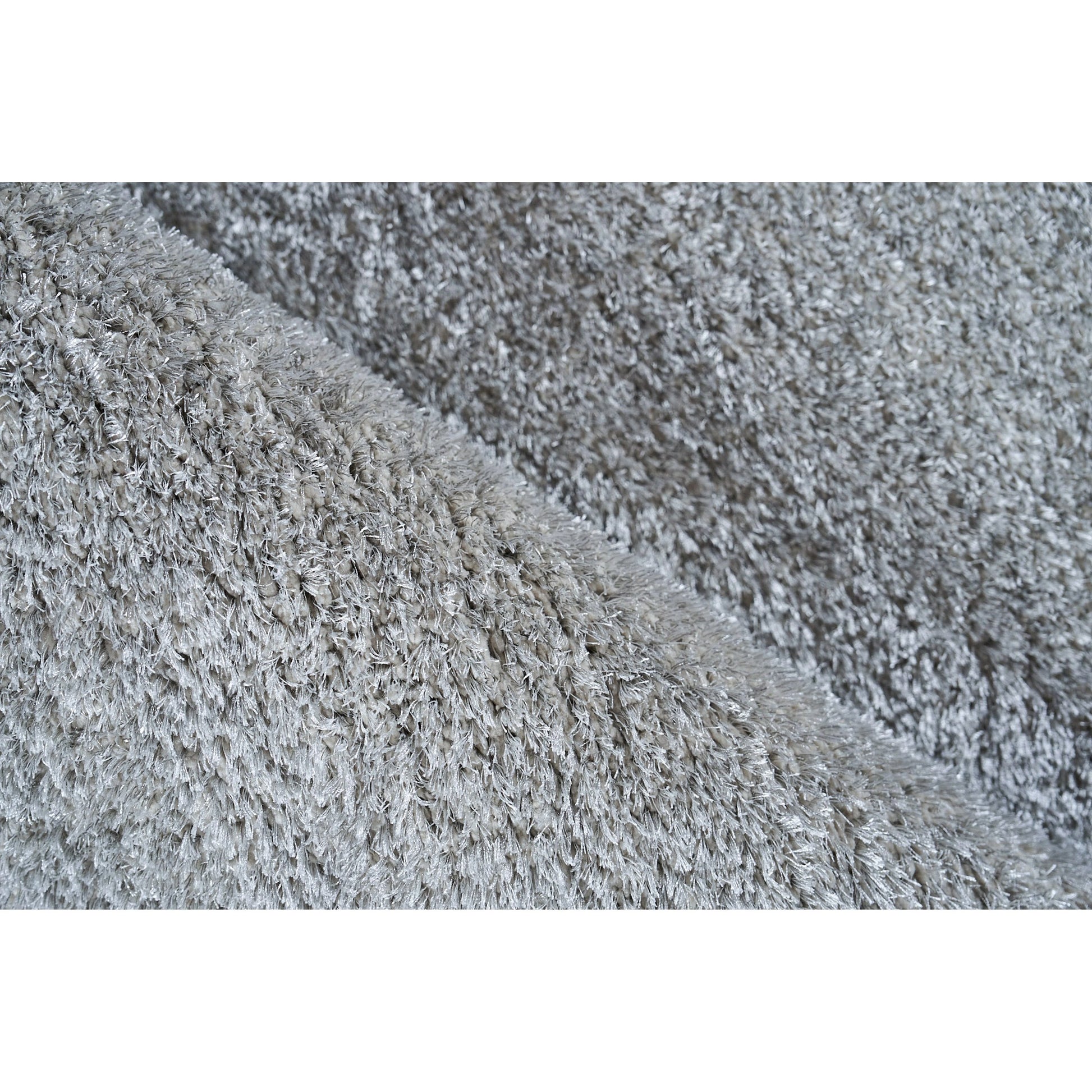 Luxe Shag Rug by Exquisite Rugs. Made from polyester, microfiber in a unique style.