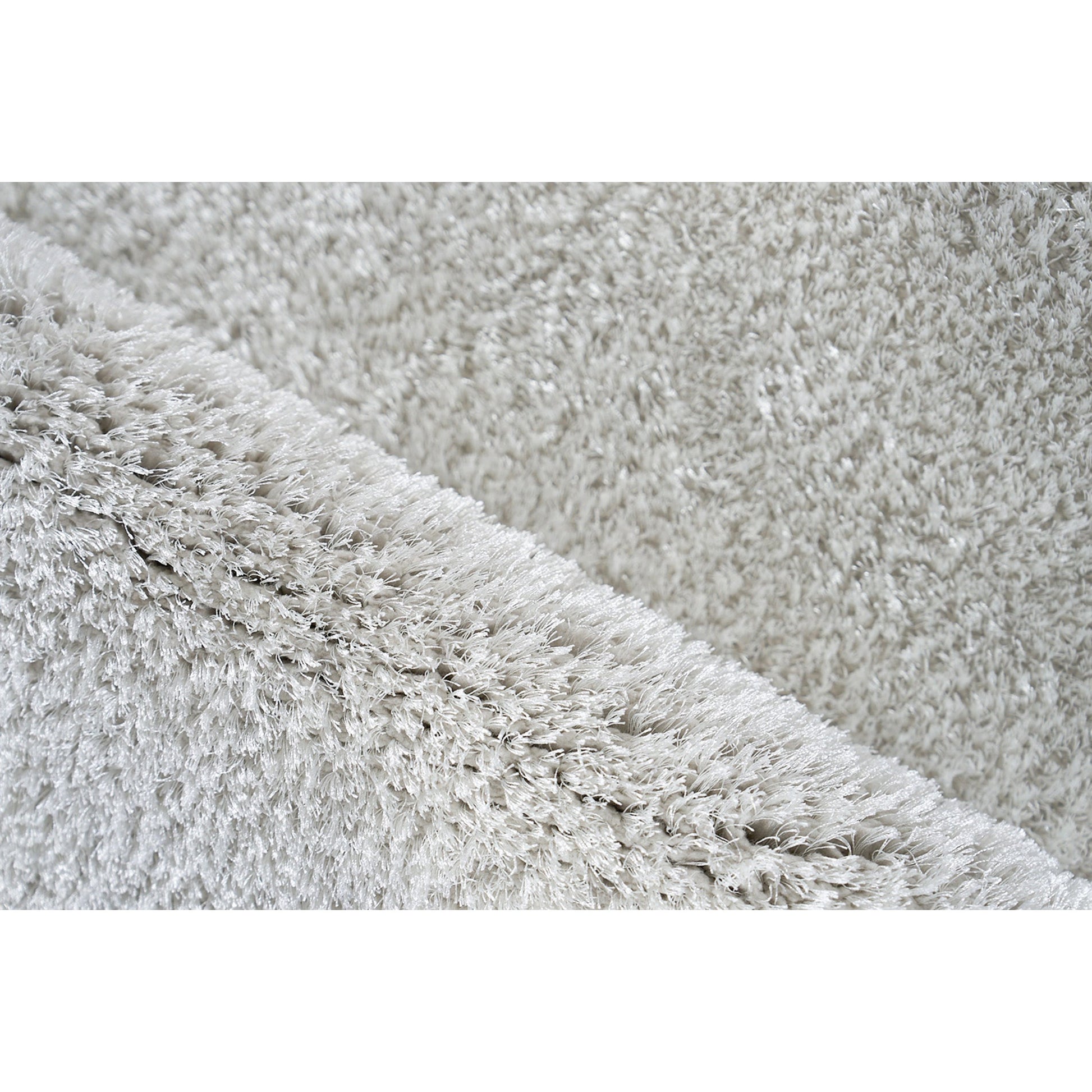Luxe Shag Rug by Exquisite Rugs. Made from polyester, microfiber in a unique style.