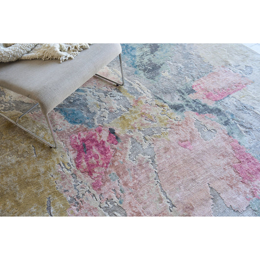 Floor Art 5504 Rug by Exquisite Rugs in silver, blush. Made from bamboo silk in a unique style.
