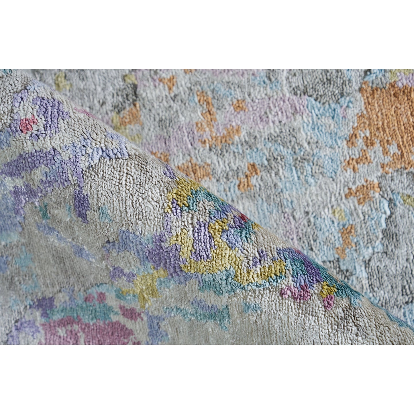 004 SI-2101739,SI-2101740,SI-2101741,SI-2101742,SI-2101743,SI-2101744,SI-2293829 | Closeup | Floor Art Rug IV by Exquisite Rugs in ivory, multi. Made from bamboo silk in a unique style.
