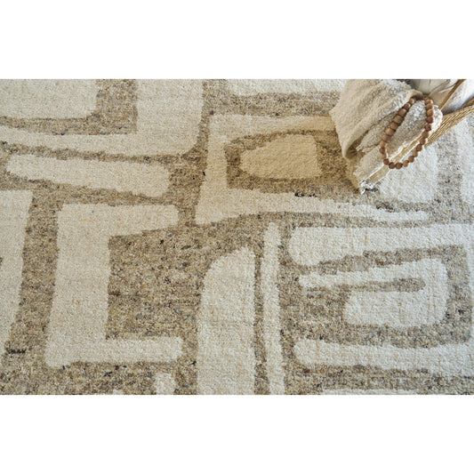 Tahoe 5558 Rug by Exquisite Rugs in beige, ivory. Made from new zealand wool in a unique style.