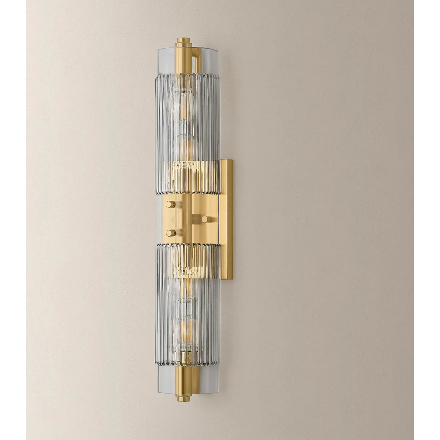 001 SI-2472519 | Lifestyle | Duoro Bath and Vanity by Corbett in vintage brass. Made from unique in a modern style.