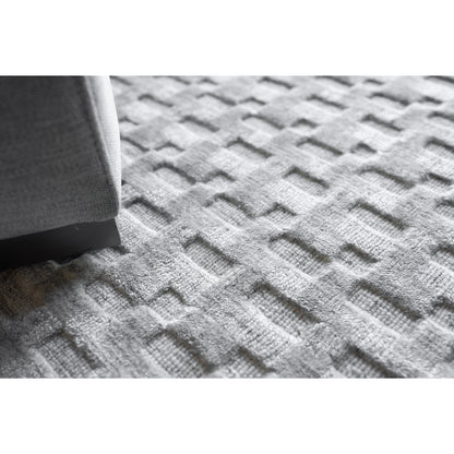 Monroe Silk 5625 Rug by Exquisite Rugs in light silver. Made from bamboo silk, new zealand wool in a unique style.