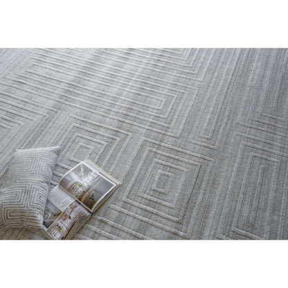 Castelli 5627 Rug by Exquisite Rugs in light gray. Made from bamboo silk, new zealand wool in a unique style.