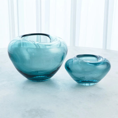 Undulating Vase by Global Views in azure. Made from unique in a unique style.