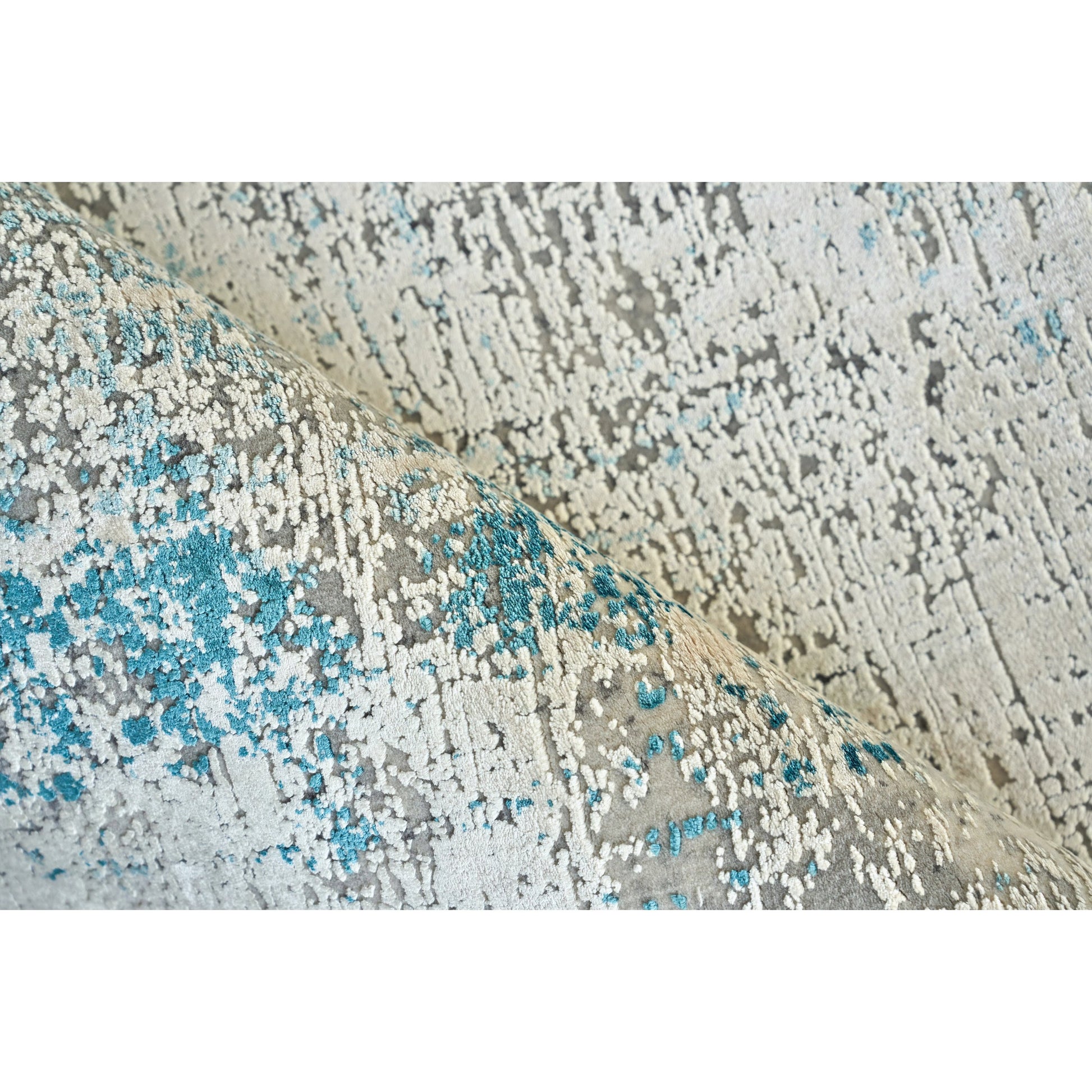 Mercuri 5664 Rug by Exquisite Rugs in silver, blue. Made from acrylic, viscose in a unique style.