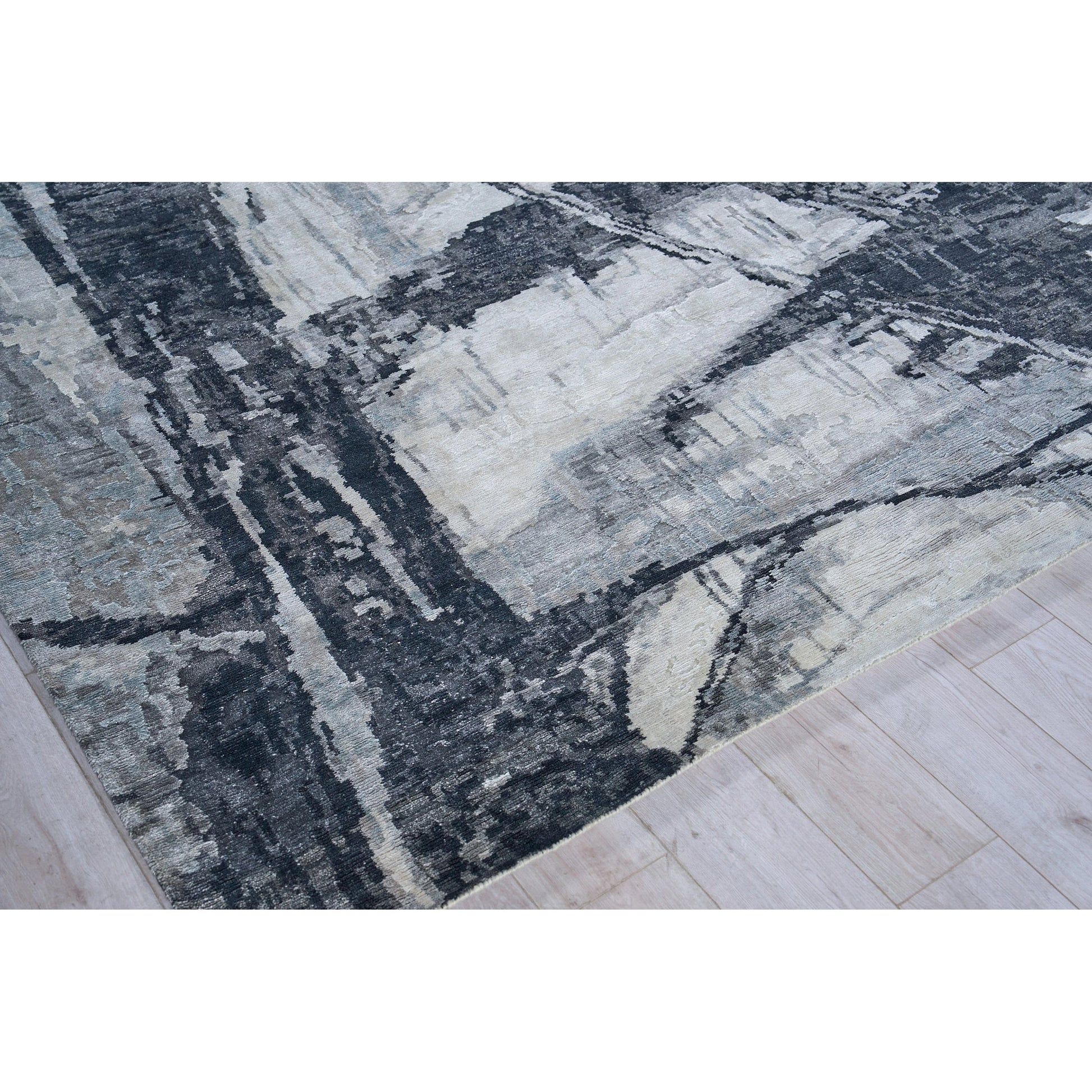 Floor Art 5707 Rug by Exquisite Rugs in silvery, dark gray. Made from bamboo silk in a unique style.