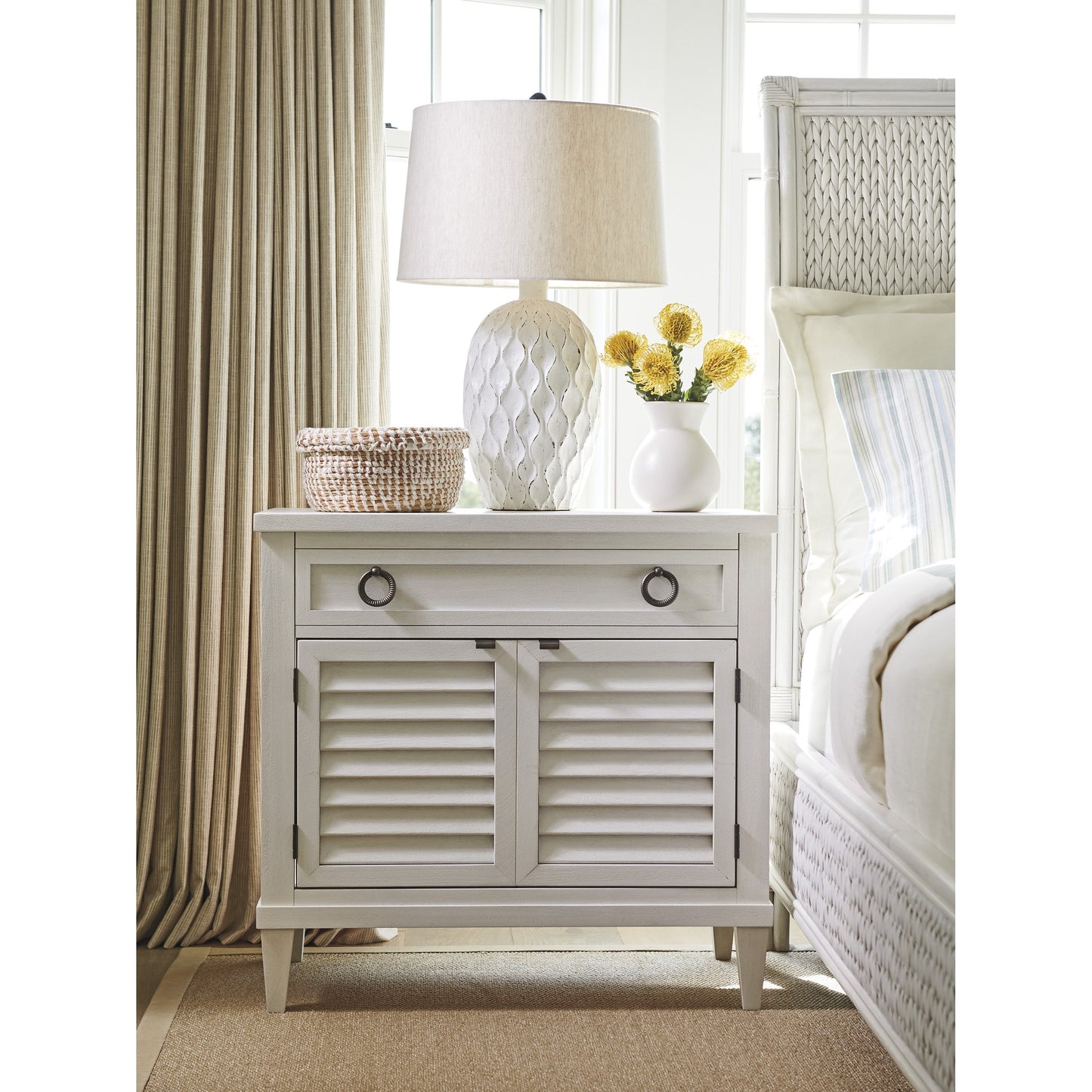 003 SR-836071 | Lifestyle | Door Nightstand by Tommy Bahama Home in shell white. Made from unique in a cottage & farmhouse style.