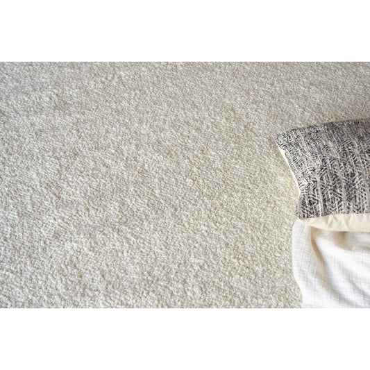 Ferretti 5753 Rug by Exquisite Rugs in ivory. Made from new zealand wool in a unique style.
