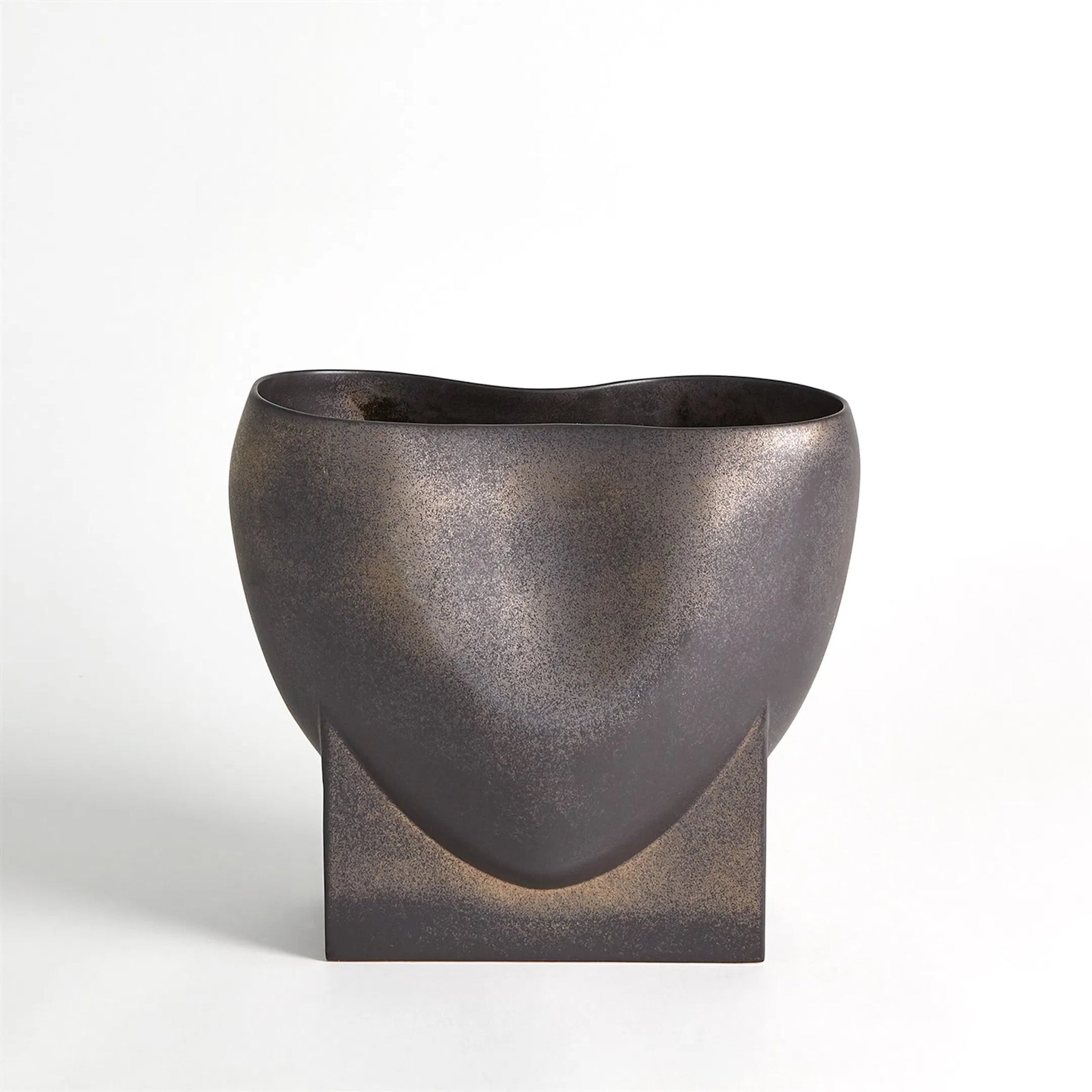 Orpheus Vase by Global Views. Made from unique in a modern style.