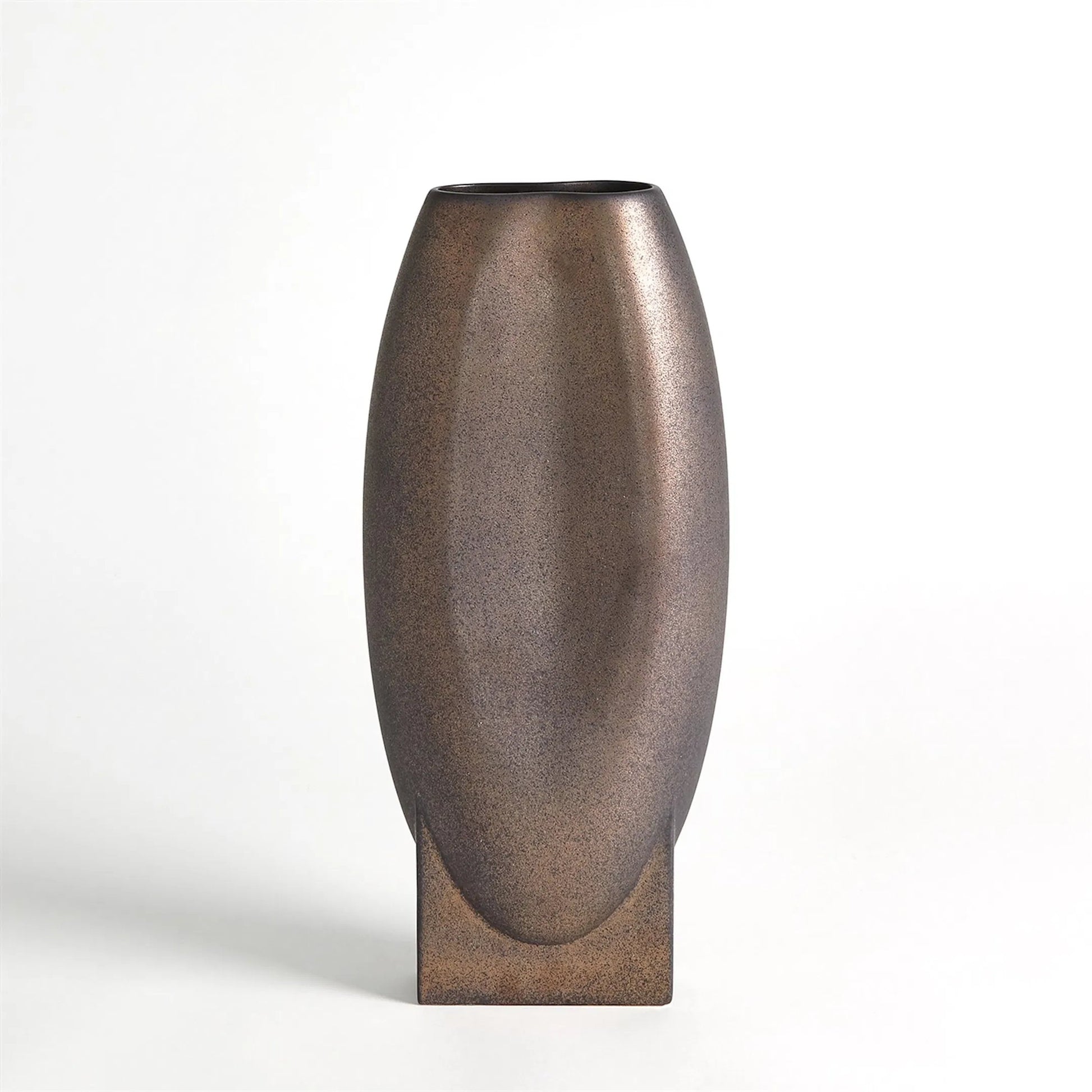 Orpheus Vase by Global Views. Made from unique in a modern style.