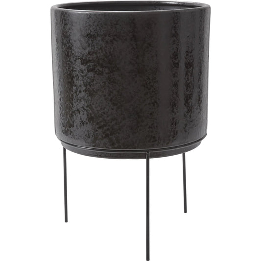 Cantabria Pot by Accent Decor in black. Made from ceramic in a modern style.