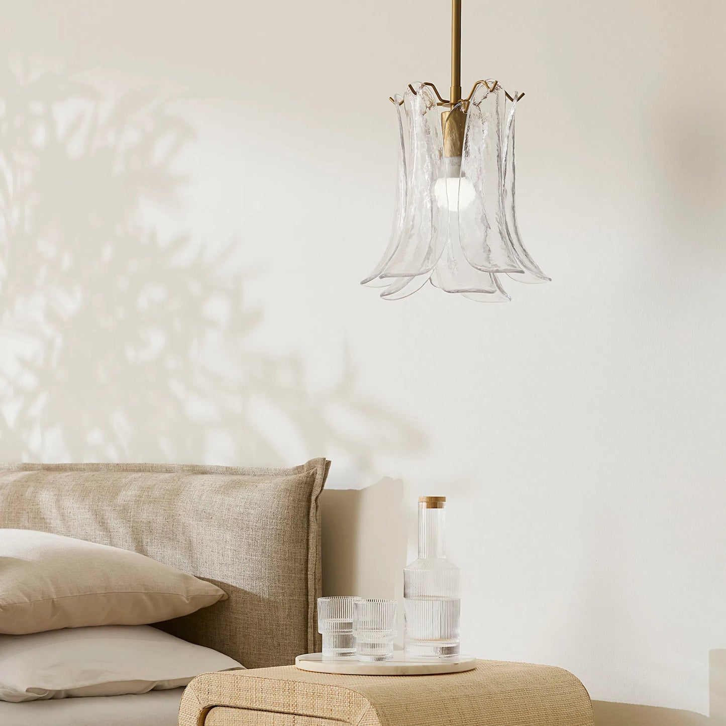 008 SI-2320348 | Lifestyle | Cala Pendant by Jamie Young. Made from glass, metal: iron in a modern style.
