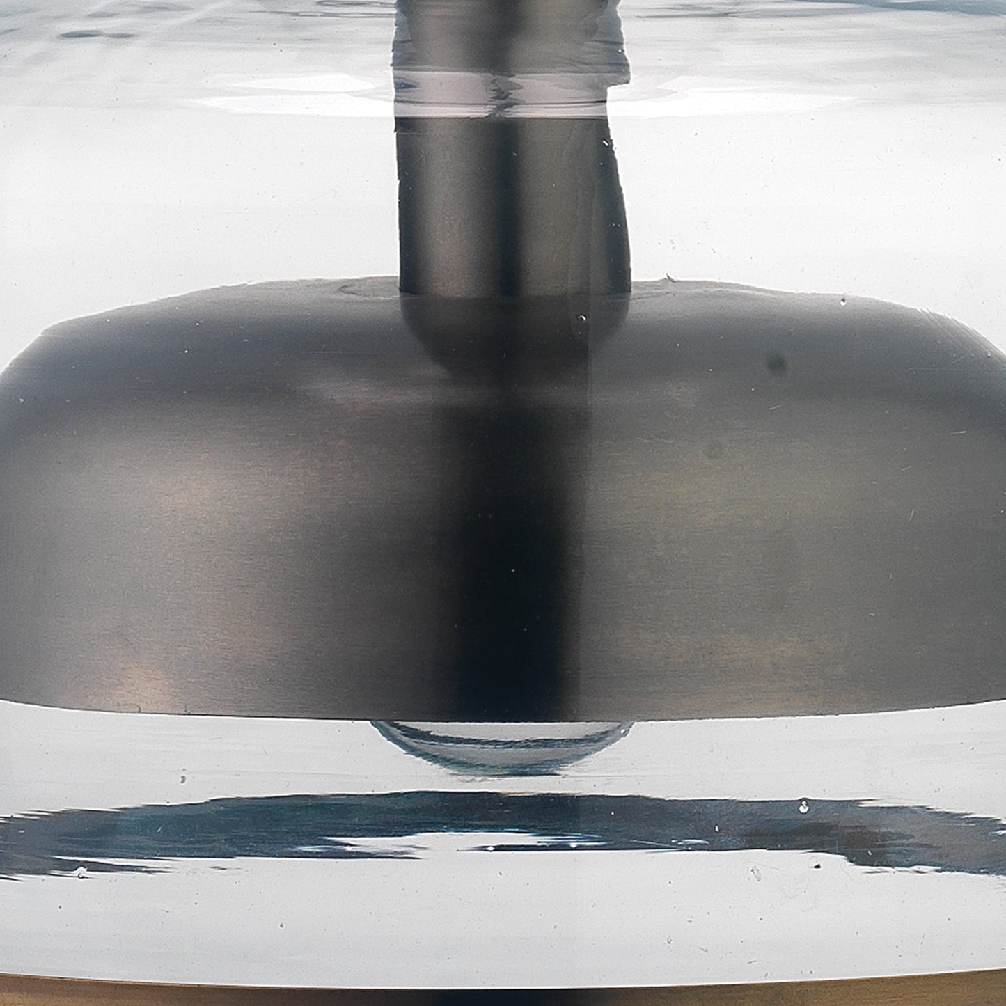 007 S-291874 | Closeup | Clyde Pendant by Jamie Young in clear with gun metal. Made from glass in a modern style.